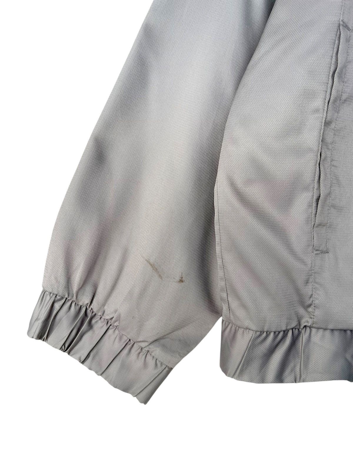 Nike × Vintage Vintage 2000s Nike Zipper Grey Light Jacket Size US XL / EU 56 / 4 - 4 Thumbnail