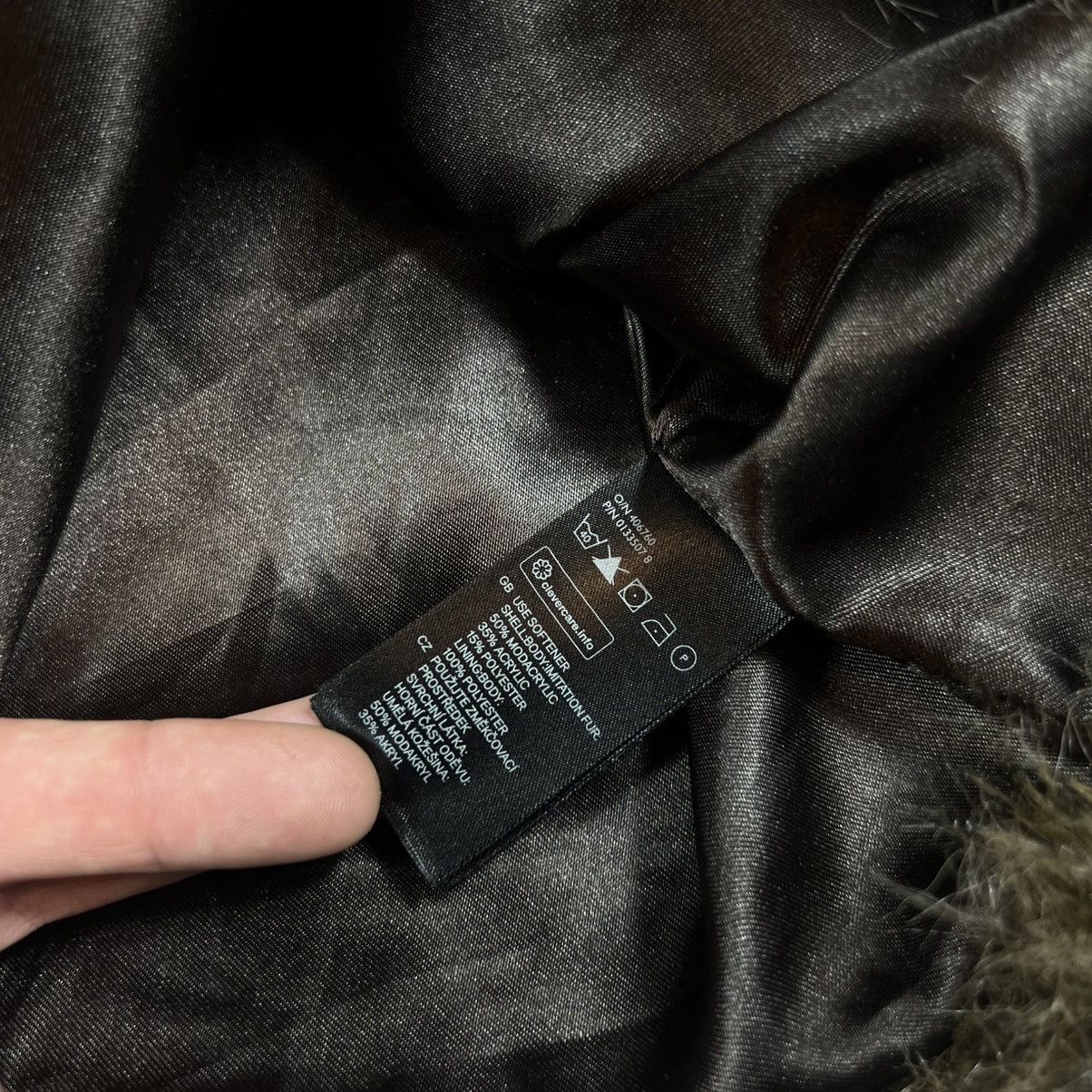 Japanese Brand Vintage Y2K Japanese Fur Style Sexy Vest Retro 90s Size S / US 4 / IT 40 - 9 Thumbnail