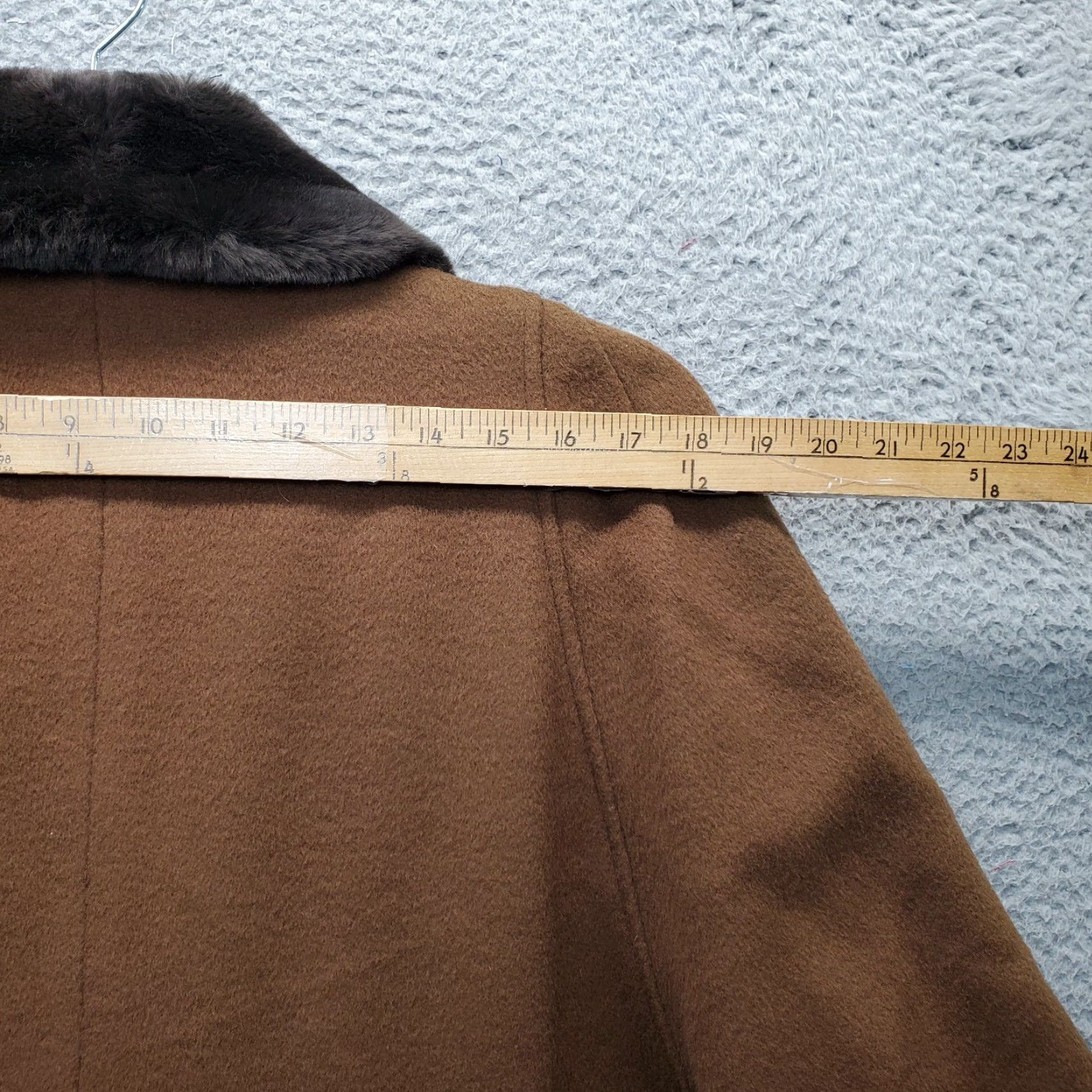 Vintage VINTAGE Steve By Searle Trench Coat Womens Size14 Brown Faux Fur Trim Button Front USA Coat Size XL / US 12-14 / IT 48-50 - 5 Thumbnail