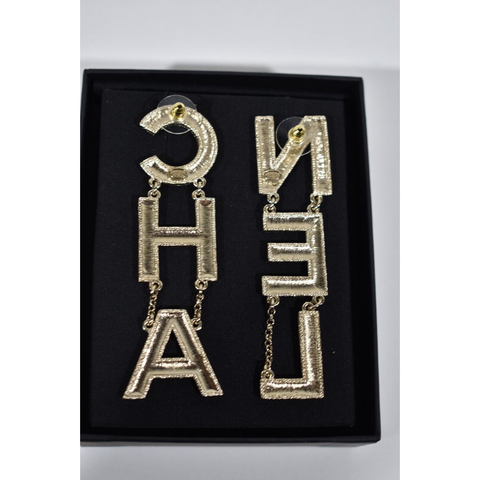 Chanel Chanel Gold Letter Logo Large Dangle Drop Statement Earrings Size ONE SIZE - 9 Thumbnail