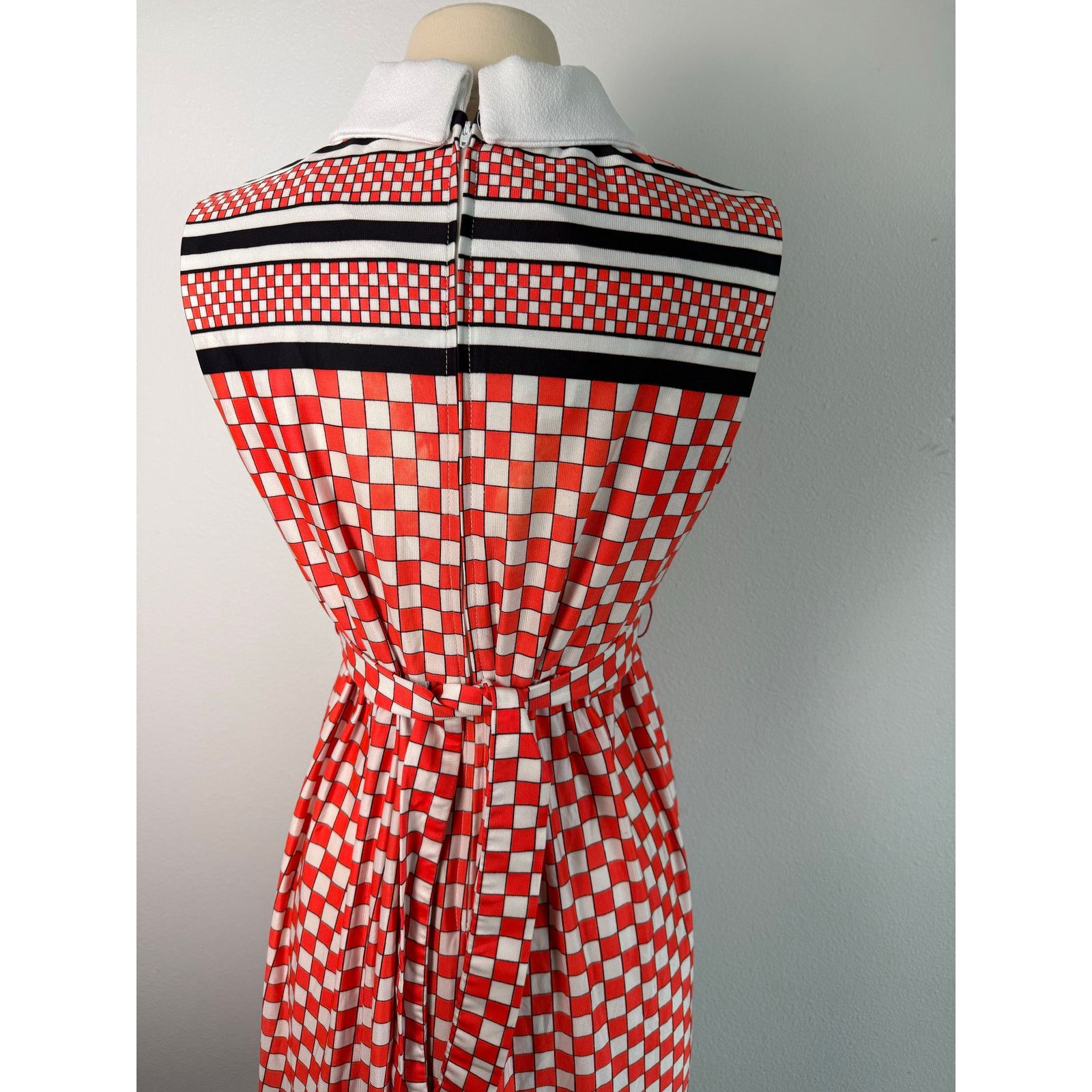 Vintage Vintage 1960s Petites by Dan Howard Peter Pan collar Dress Size L / US 10 / IT 46 - 7 Thumbnail