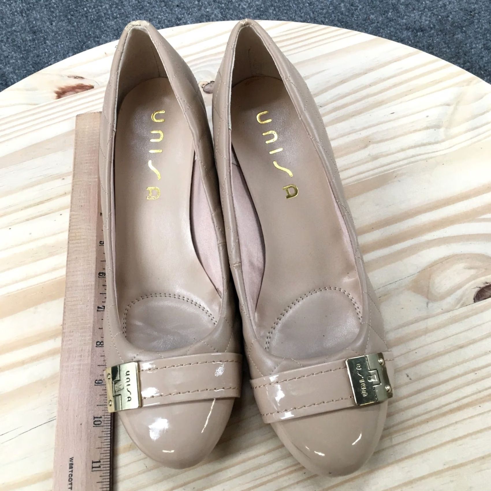 Vintage Unisa Shoes Womens 9.5 M Pump Wedge Heels Slip On Beige Faux Leather Cap Toe Womens Shoes Size ONE SIZE - 7 Thumbnail