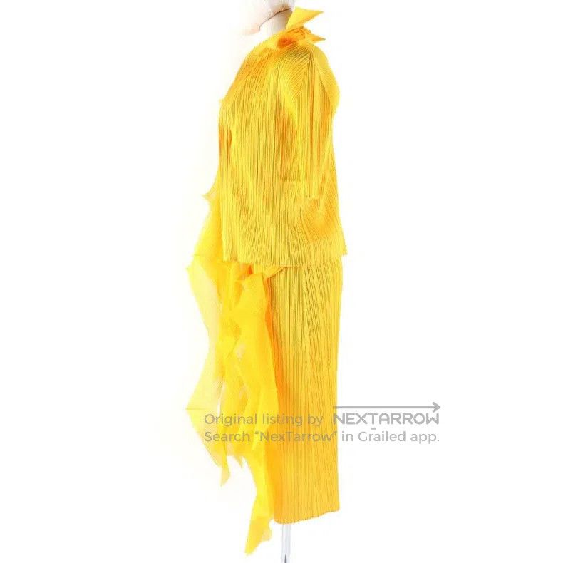 Issey Miyake Issey Miyake Yellow Coat Size M / US 6-8 / IT 42-44 - 3 Thumbnail