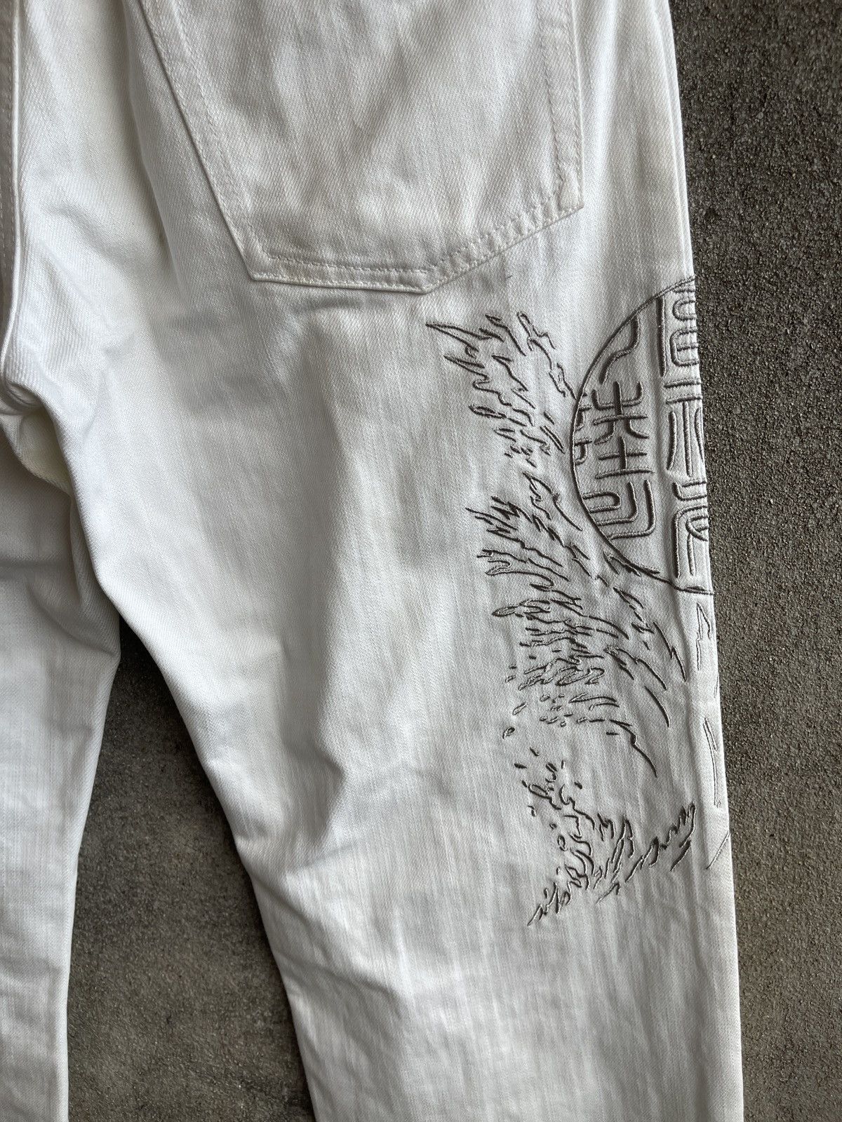 KARA Vintage90s🔥KARAKURI TAMASHI🔥Koi Fish Embroidered Denim Japan Size US 30 / EU 46 - 10 Thumbnail