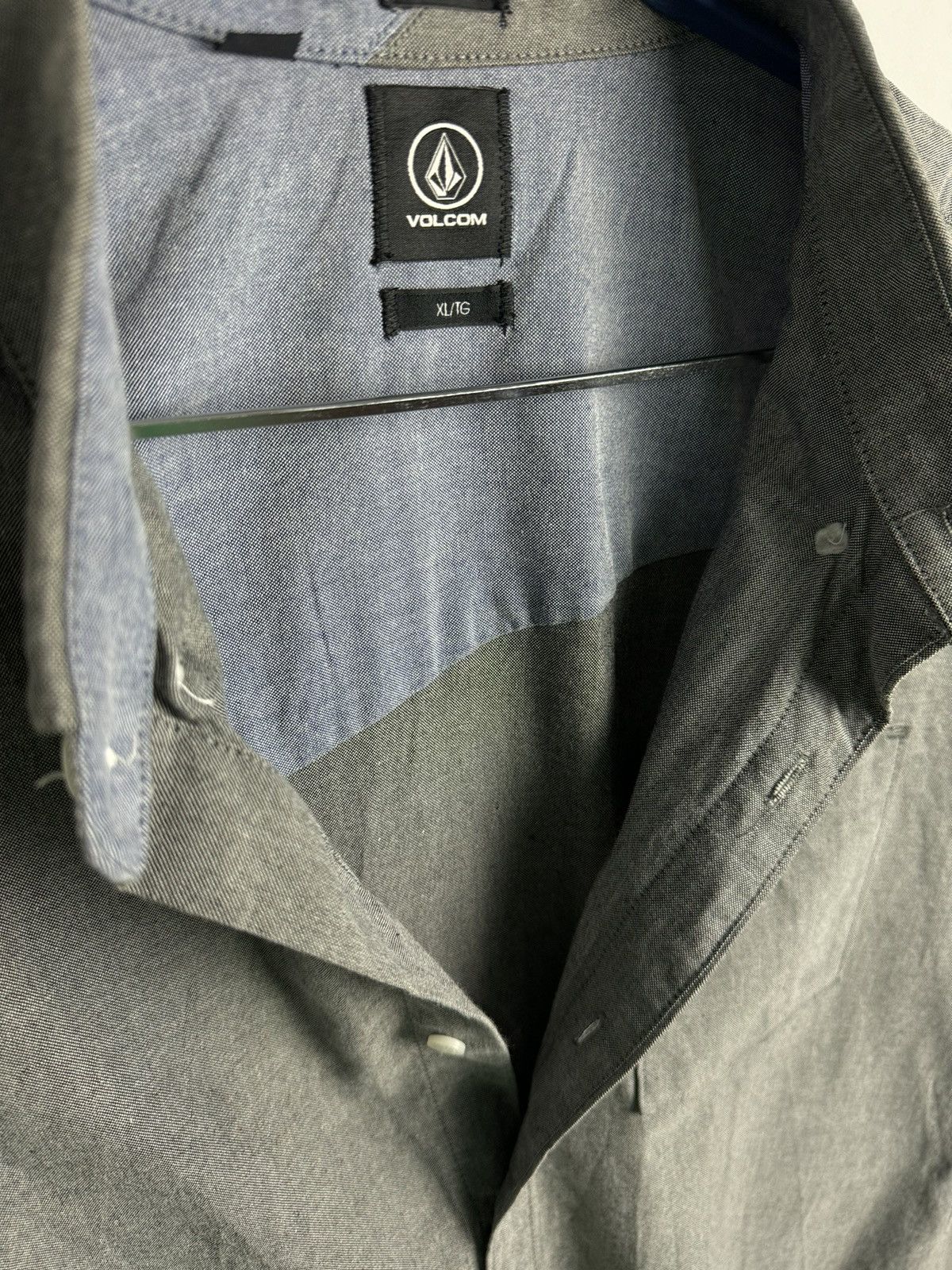 Volcom Volcom Modern Fit Long Sleeve Button-Up Grey Shirt Size US XL / EU 56 / 4 - 6 Thumbnail
