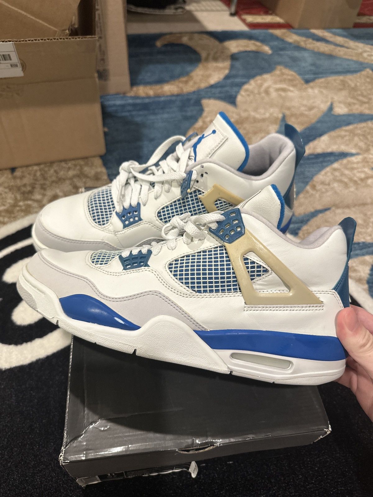 Air Jordan Military Blue's