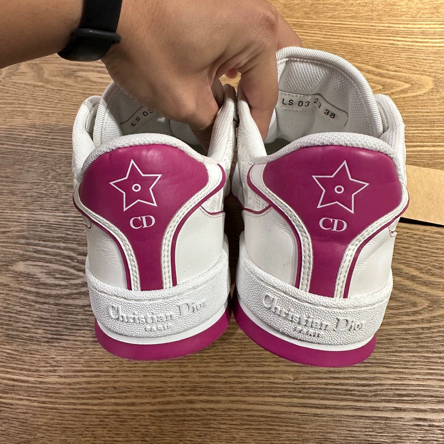 Christian Dior Monsieur Dior apr92 white & pink embossed-logo sneaker 38 Size US 7.5 / IT 37.5 - 5 Thumbnail