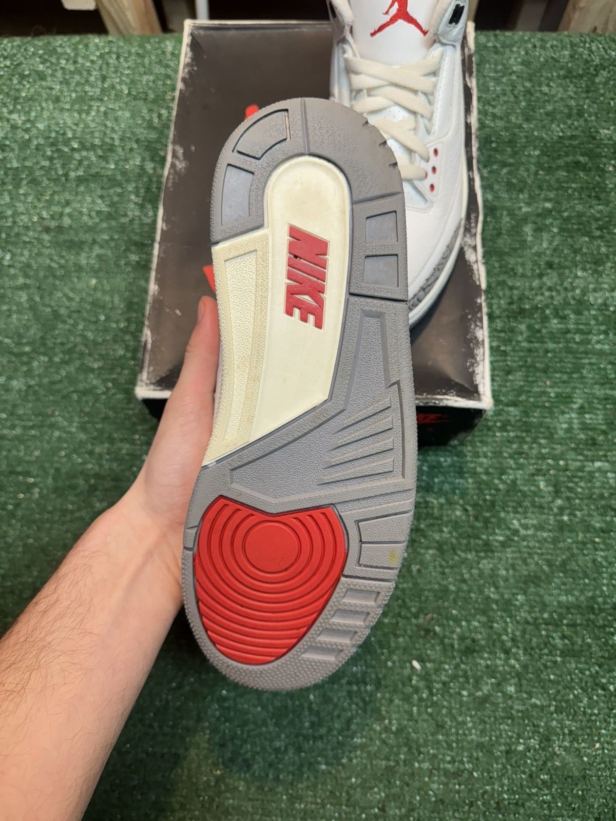 Jordan Brand Jordan Retro 3 White Cement Reimagined Size 9 Size US 9 / EU 42 - 4 Thumbnail