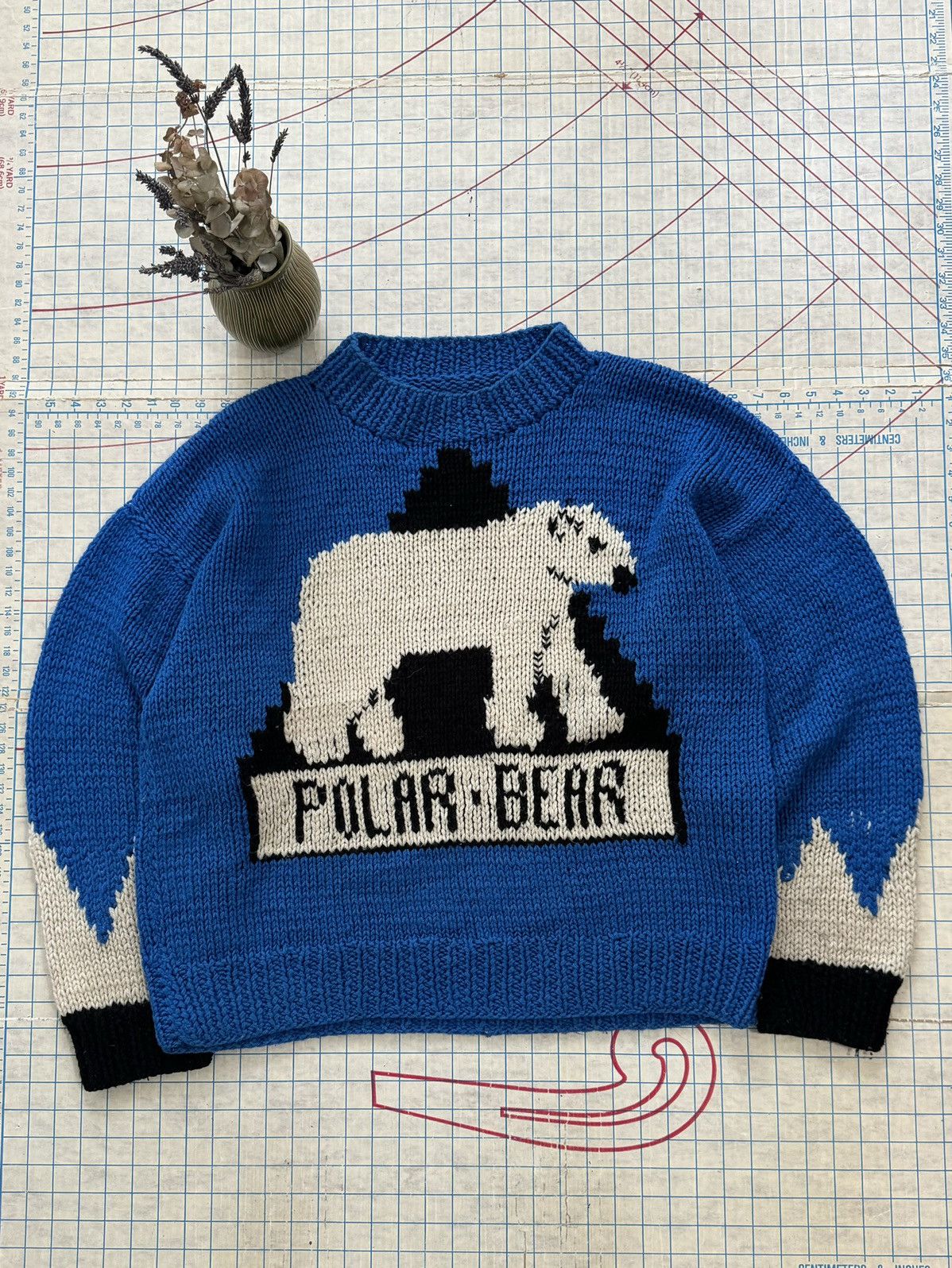 Vintage Vintage 60’s Polar Bear Hand Knit Sweater Fits XL Blue Size US XL / EU 56 / 4 - 1 Thumbnail