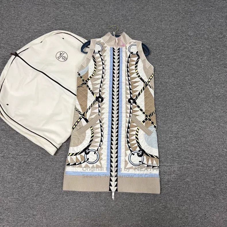 Hermes Hermes Long Cardigan Vest Sleeveless Coat Jacket Size XS / US 0-2 / IT 36-38 - 1 Thumbnail