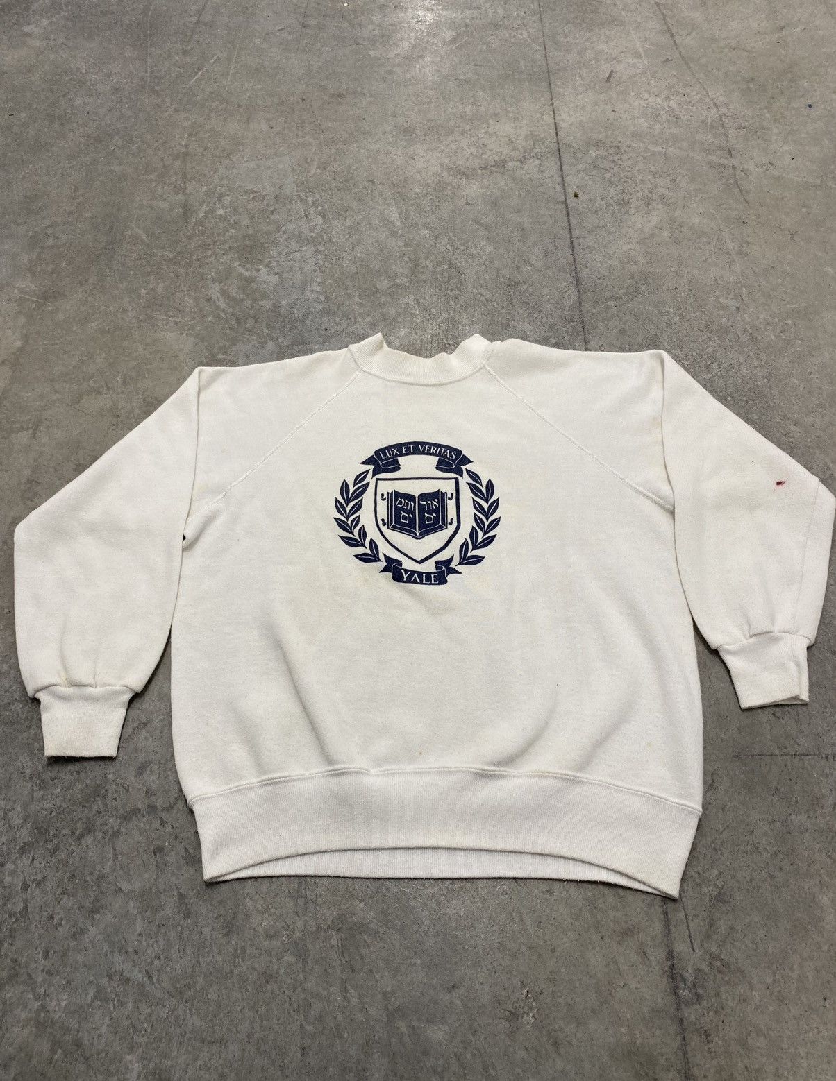 Vintage Vintage 80s university of Yale sweatshirt Size US L / EU 52-54 / 3 - 1 Thumbnail