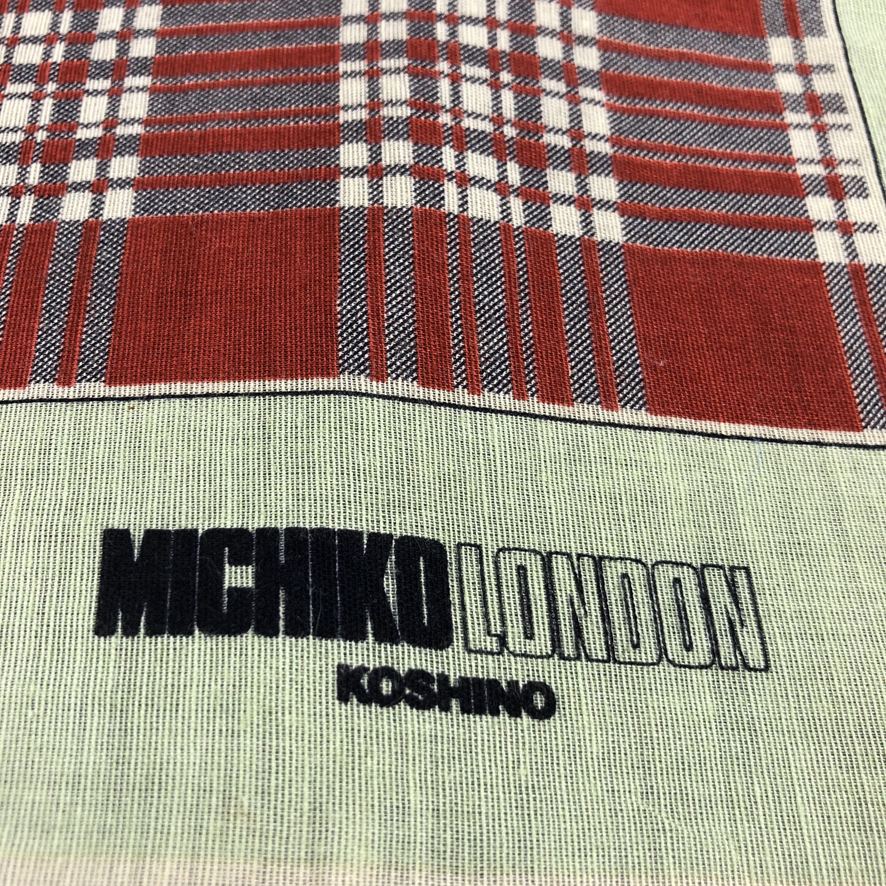 Michiko Koshino Michiko Koshino Handkerchief Neckerchief Bandana H1432 Size ONE SIZE - 3 Thumbnail
