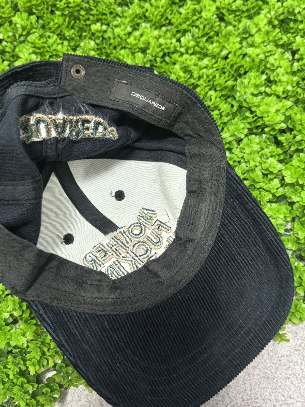 Dsquared2 Dsquared2 "Mother Fuckin Mountaineer" Corduroy Baseball Cap Size ONE SIZE - 9 Thumbnail