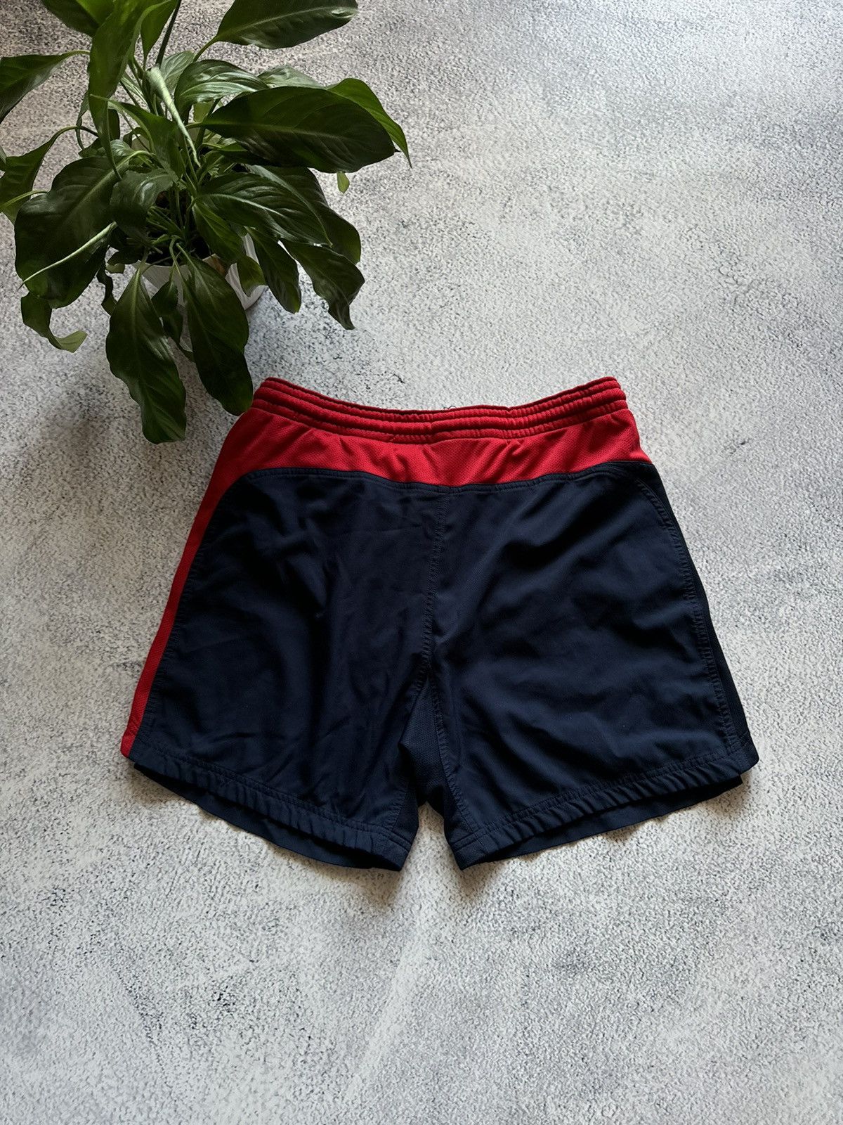 Nike × Vintage Vintage Nike Arsenal Soccer Football Shorts 90s men’s jersey Size US 32 / EU 48 - 2 Thumbnail