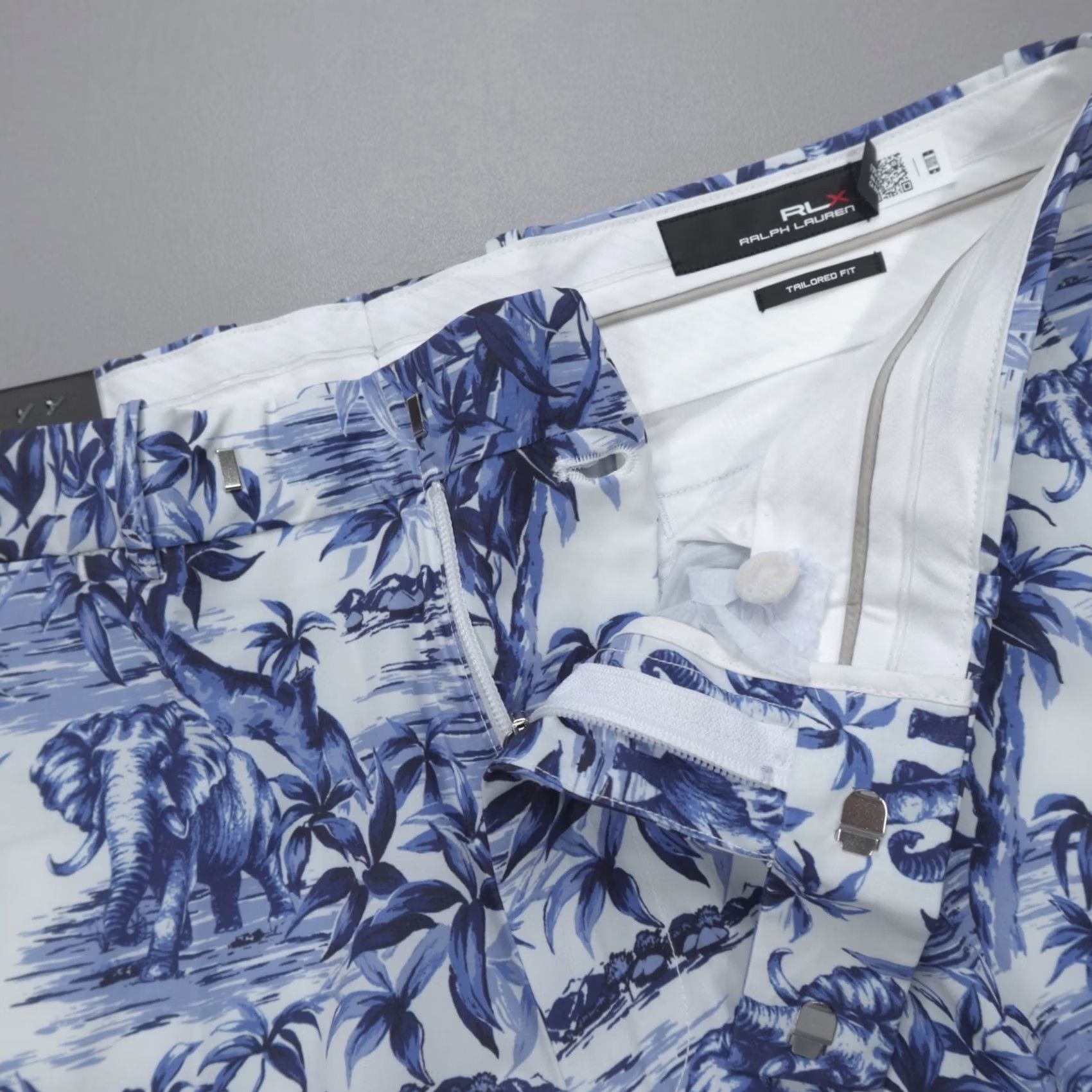 RLX Ralph Lauren RLX Ralph Lauren Golf Shorts 9" Classic Fit Elephant Safari White Blue Size 38 Men Summer Chino Pockets Stretch Size US 38 / EU 54 - 4 Thumbnail