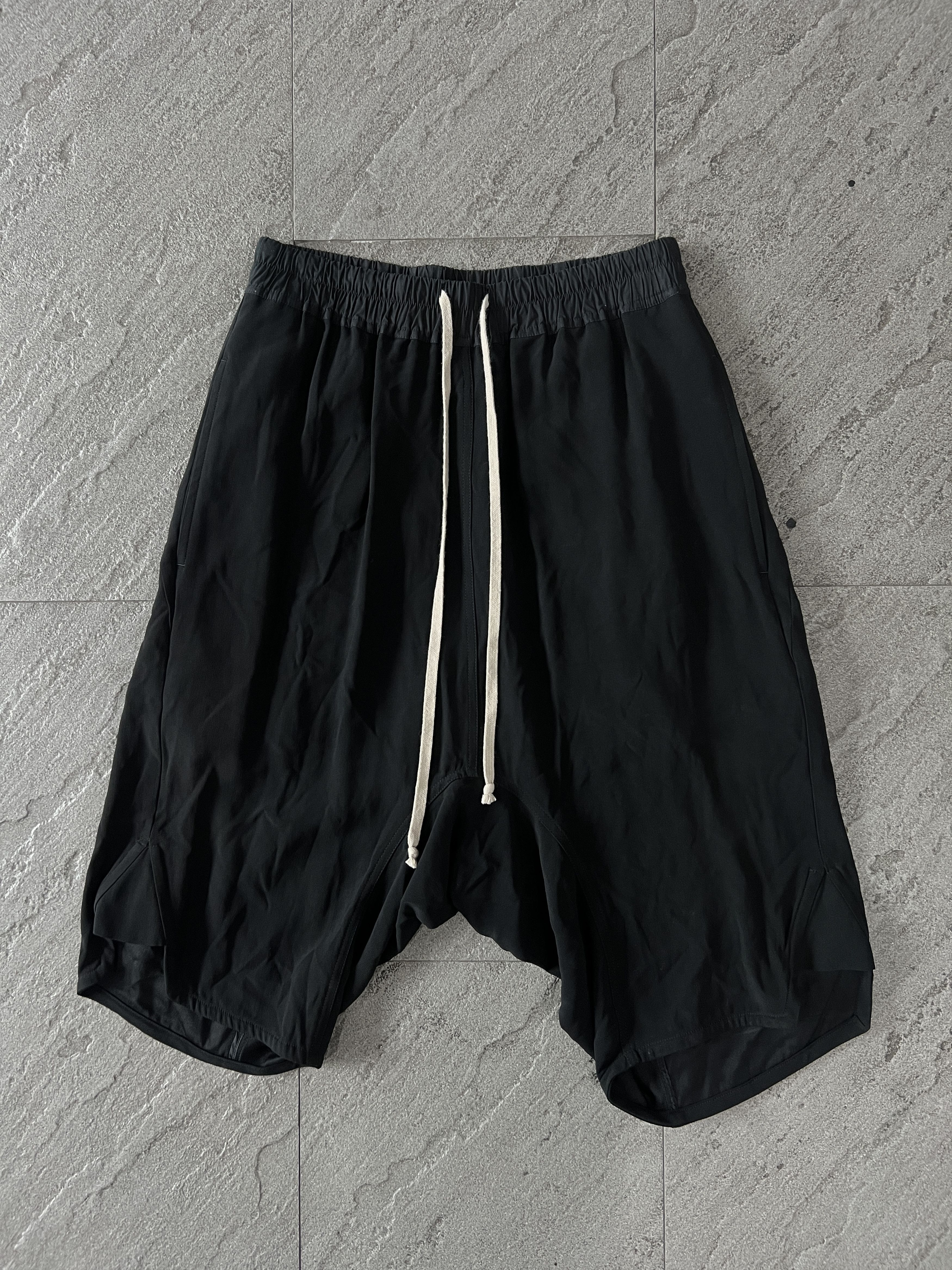 Rick Owens Rick Owens Basket Swinger Shorts Black 18AW Size US 36 / EU 52 - 1 Thumbnail