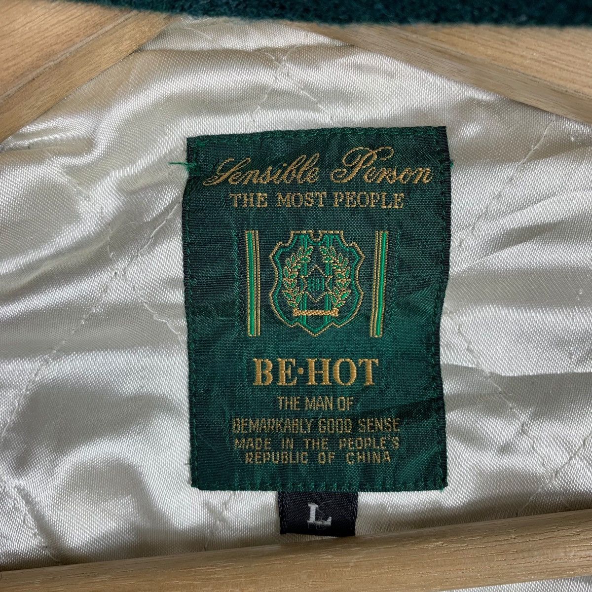 Esprit × Japanese Brand × Vintage Vintage BE HOT Esprit Japanese Brand Casual Toggle Button Size US L / EU 52-54 / 3 - 7 Thumbnail