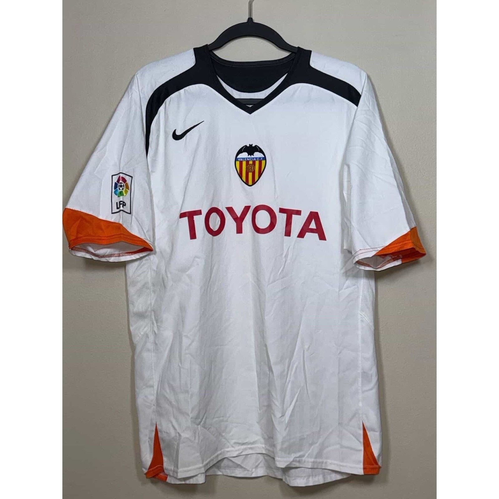 Nike Nike Valencia 2004-05 Home Jersey David Villa #7 Size US L / EU 52-54 / 3 - 1 Thumbnail