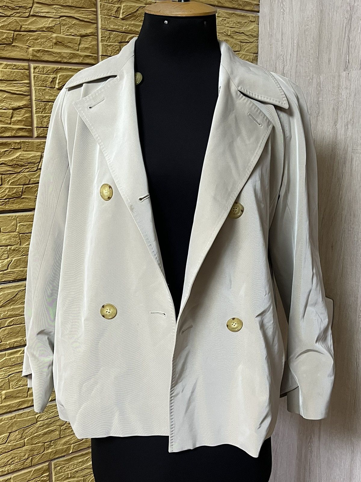Max Mara Max Mara Blazer Beige Size M / US 6-8 / IT 42-44 - 1 Thumbnail