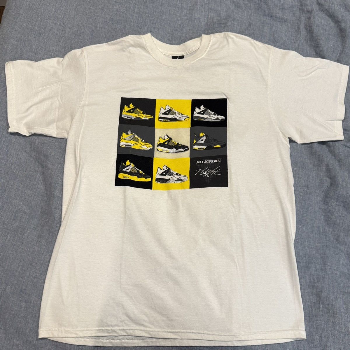 Jordan Brand Air Jordan Retro 4 Lightning Tour Yellow 2006 t-shirt RARE Size US L / EU 52-54 / 3 - 1 Thumbnail