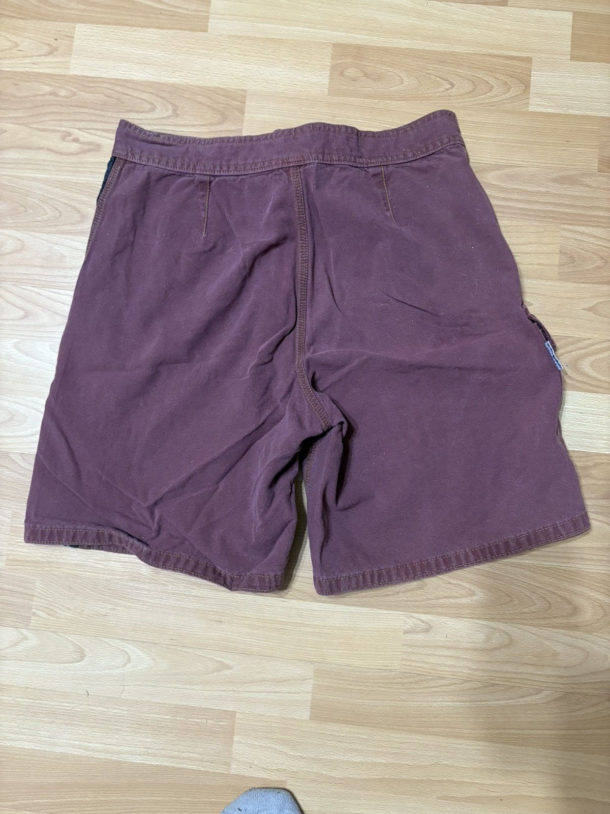 Vintage Vintage Bad Face Cargo Shorts Y2K Tribal Print Size US 34 / EU 50 - 2 Thumbnail