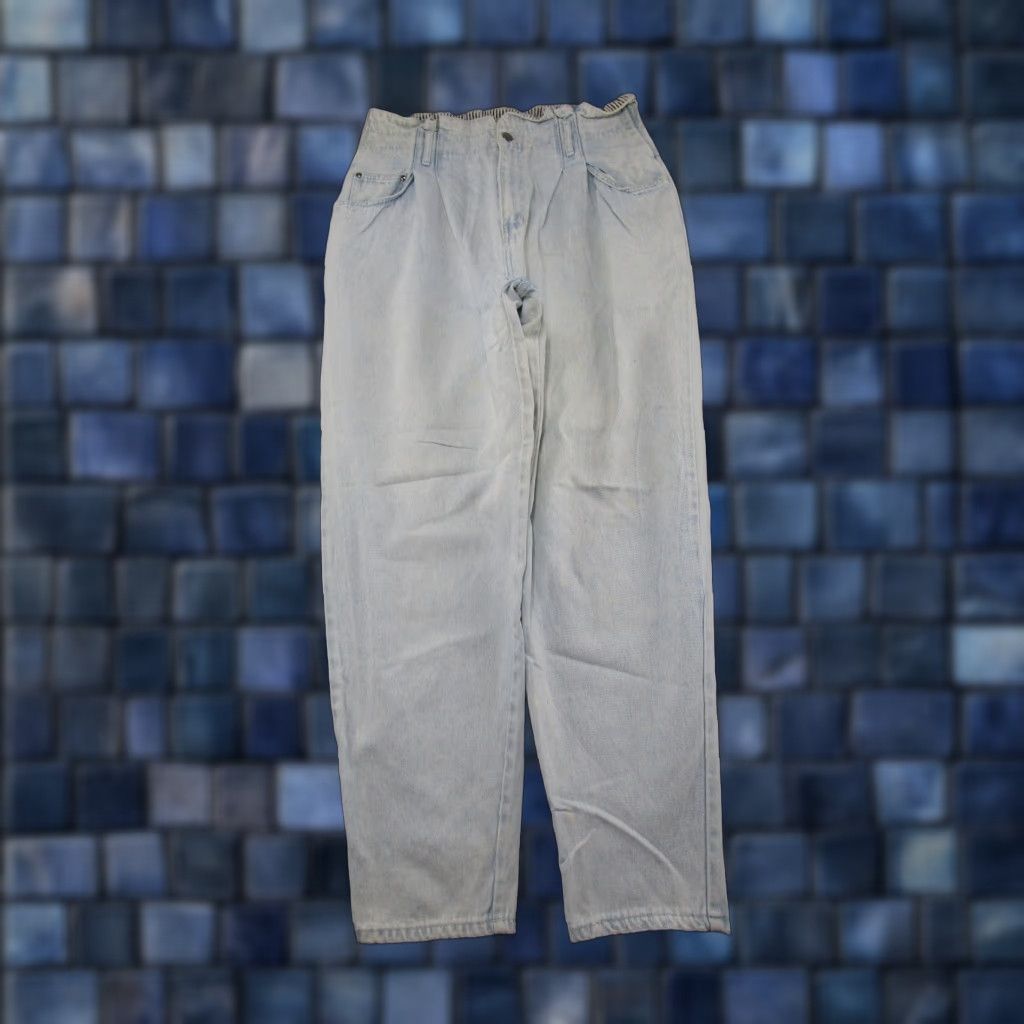Levi's VINTAGE Levi's Silver Tab Paper Bag Waist Womens Jeans Size 16 Light Wash Size 38" / US 16 / IT 52 - 1 Thumbnail