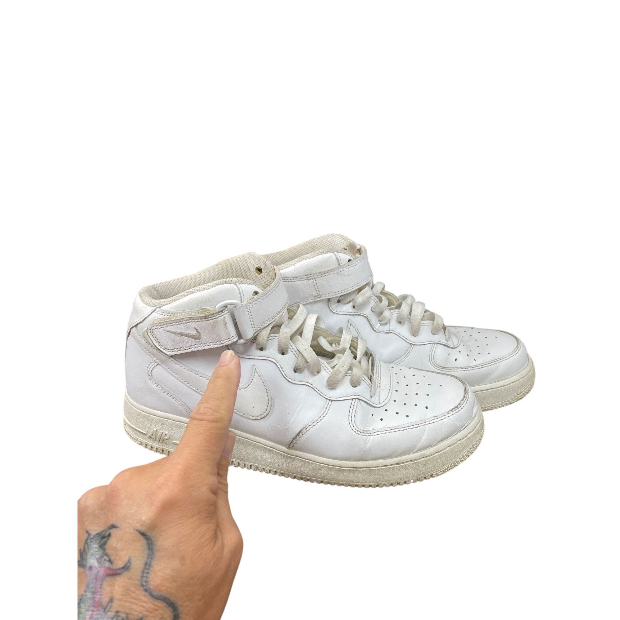 Nike Nike Air Force 1 mens vintage triple white Mid sneakers Size Size US 10.5 / EU 43-44 - 13 Thumbnail