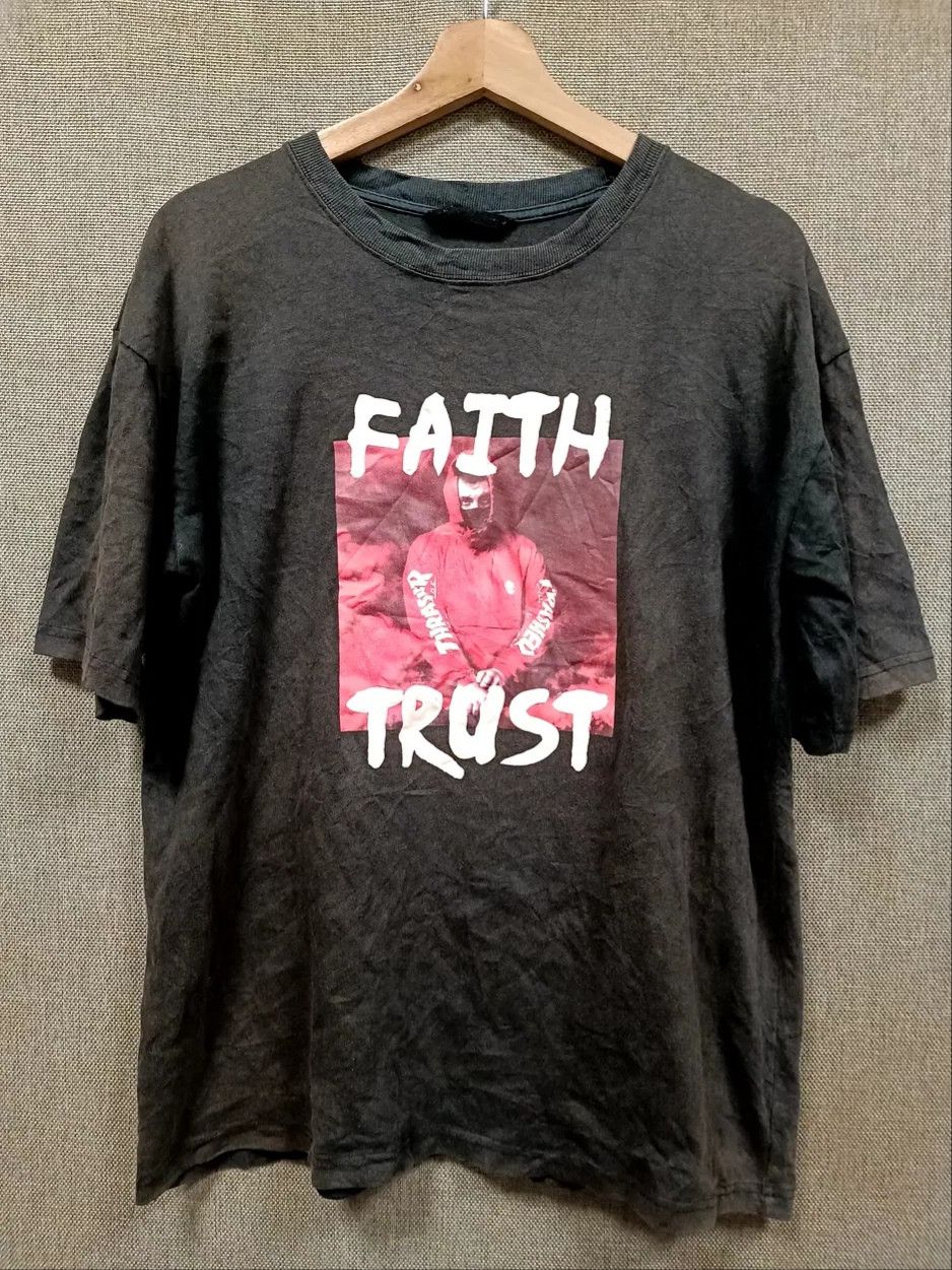 Vintage t shirt streetwear "Faith Trust" Size US L / EU 52-54 / 3 - 1 Thumbnail
