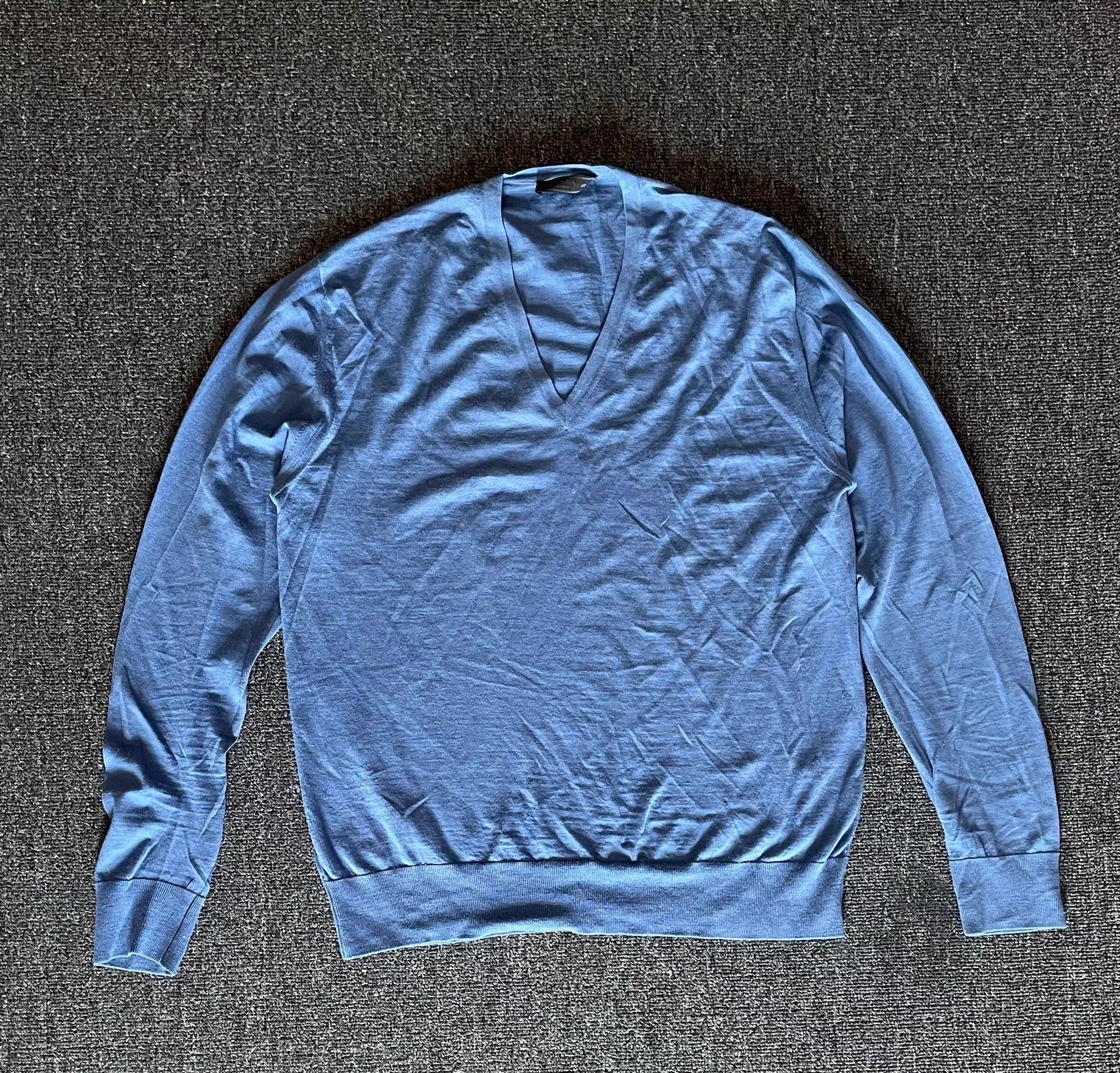 Prada Prada V-neck wool sweater Size US L / EU 52-54 / 3 - 1 Thumbnail