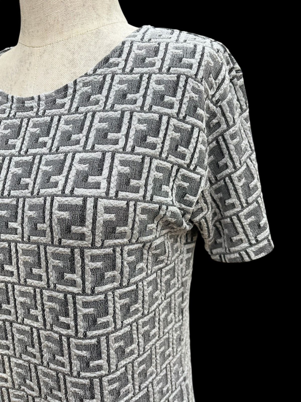 Fendi Vintage 90s fendi short sleeve Size L / US 10 / IT 46 - 7 Thumbnail