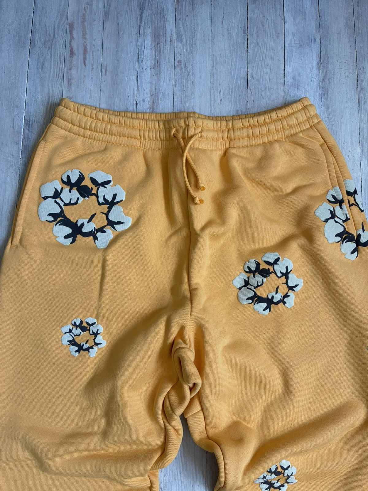 Cactus Plant Flea Market × DENIM TEARS Denim Tears x CPFM Cactus Tears Wreath Sweatpants xxl Size US 38 / EU 54 - 2 Thumbnail