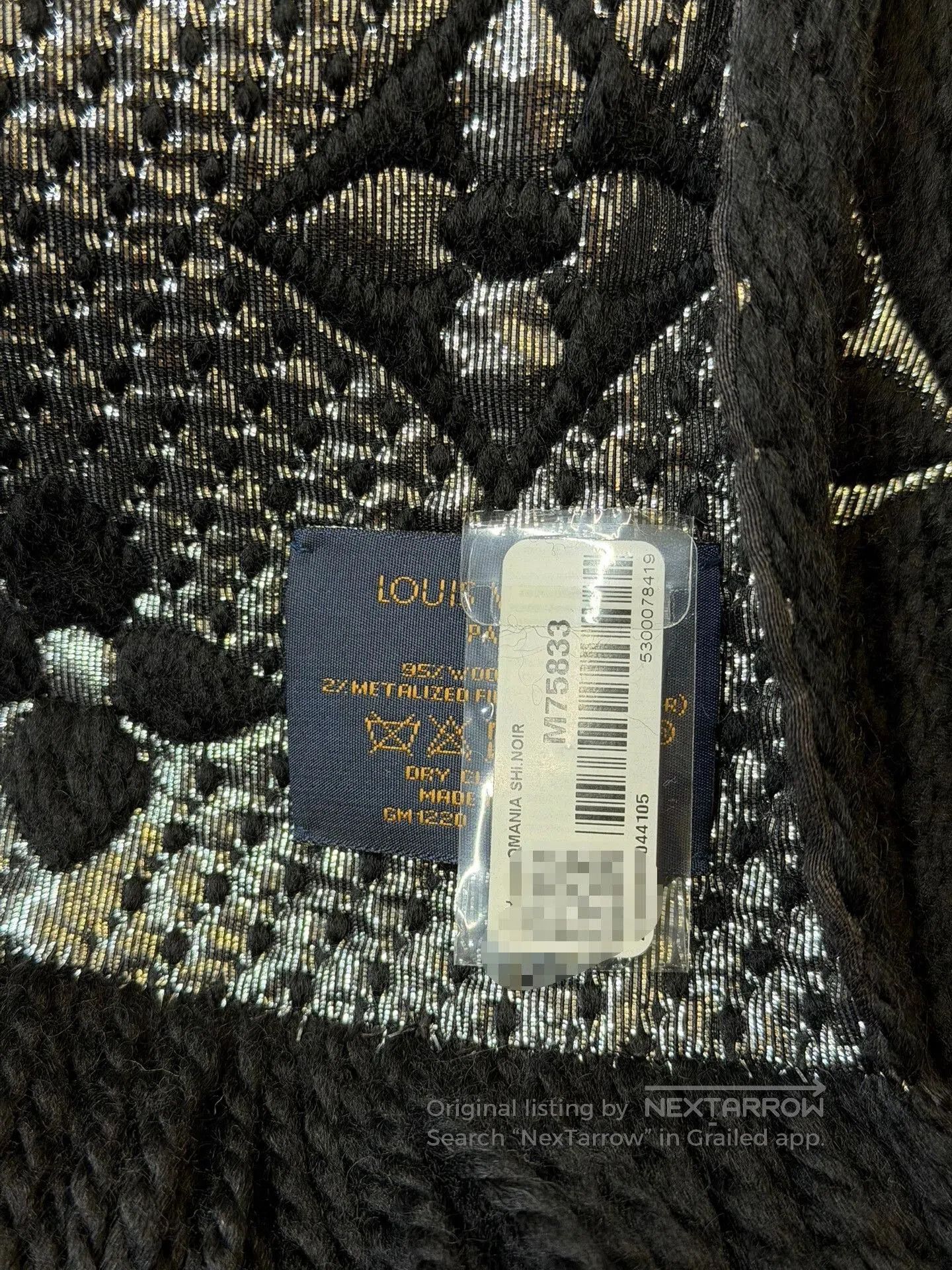 Louis Vuitton Louis Vuitton Black Sequin Logo Wool Scarf. Size ONE SIZE - 3 Thumbnail