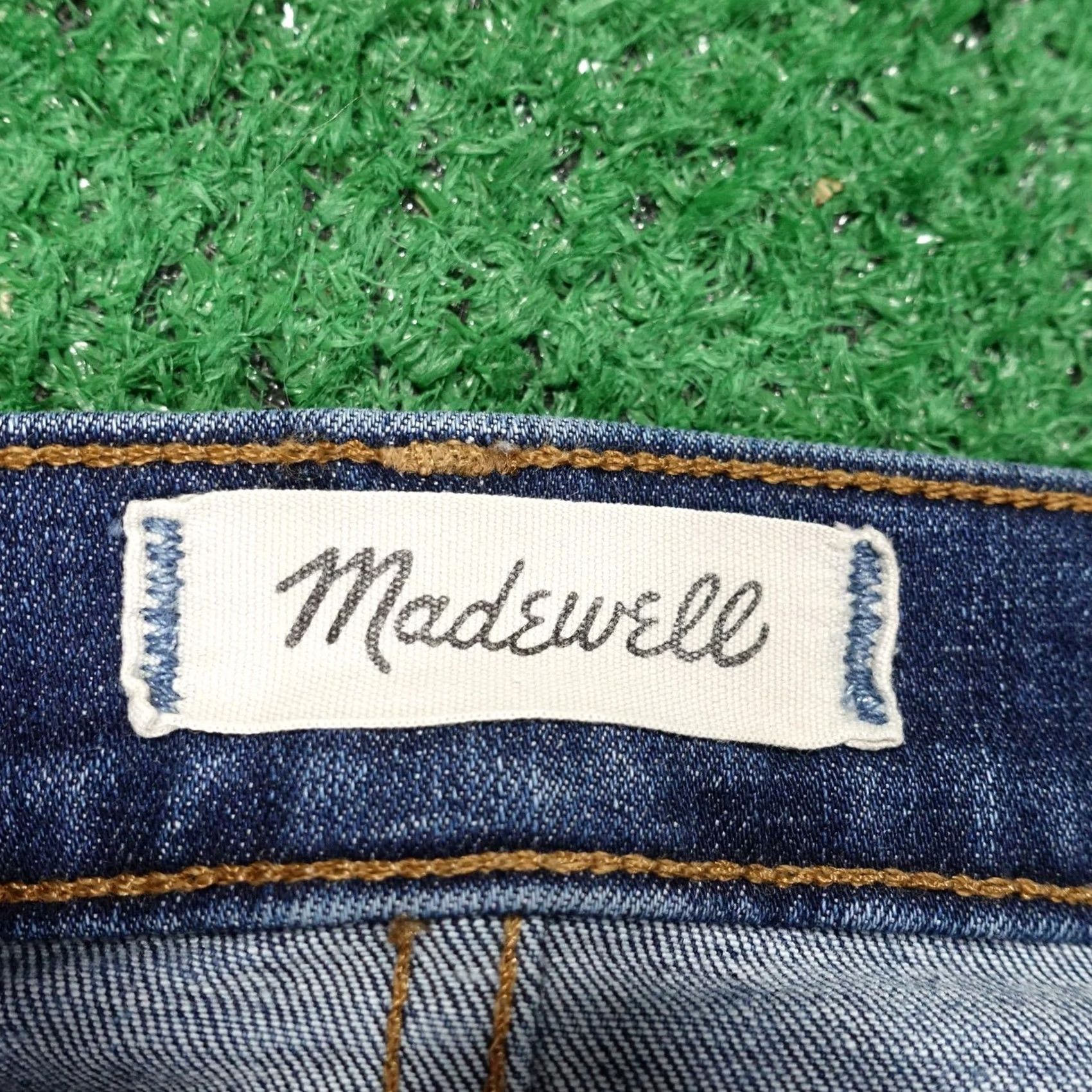 Madewell Madewell Jeans Womens 28 Blue 9" High Rise Skinny Distressed Stretch Raw Hem Size 28" / US 6 / IT 42 - 6 Thumbnail