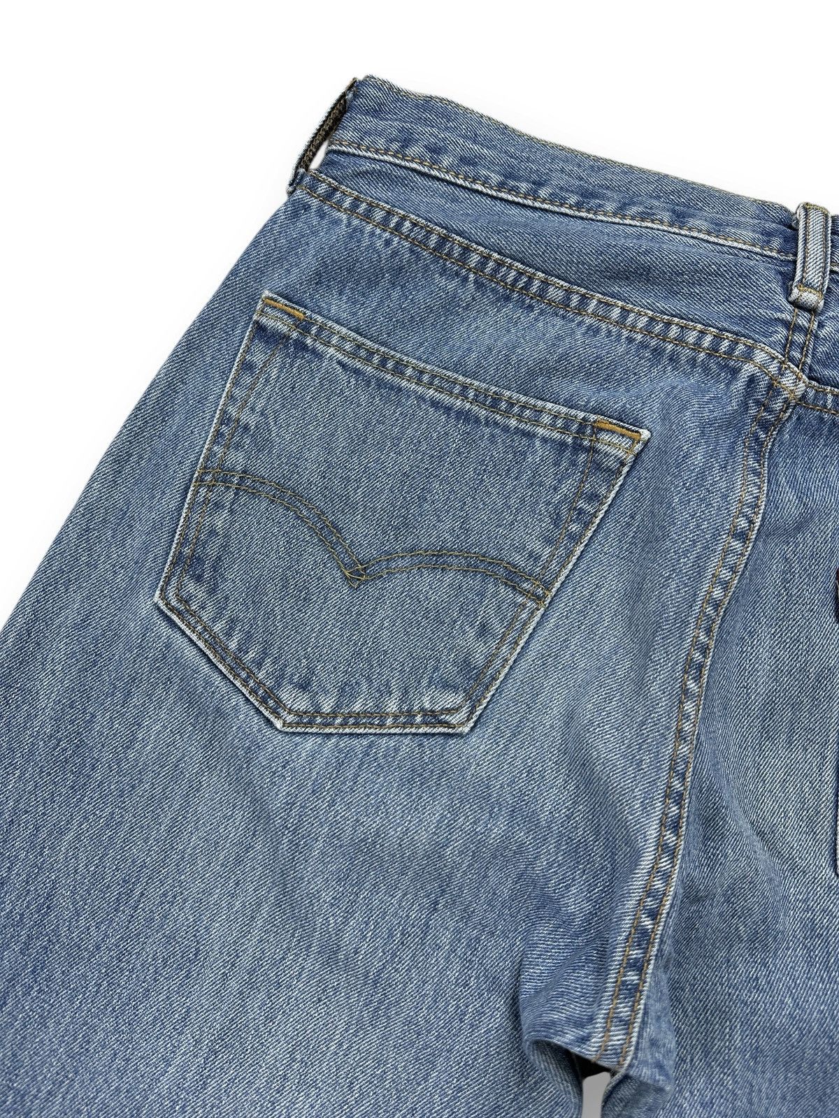 Levi's Vintage Levis 501 Jeans Washed Blue Denim Men’s Size W32 L32 Size US 32 / EU 48 - 4 Thumbnail