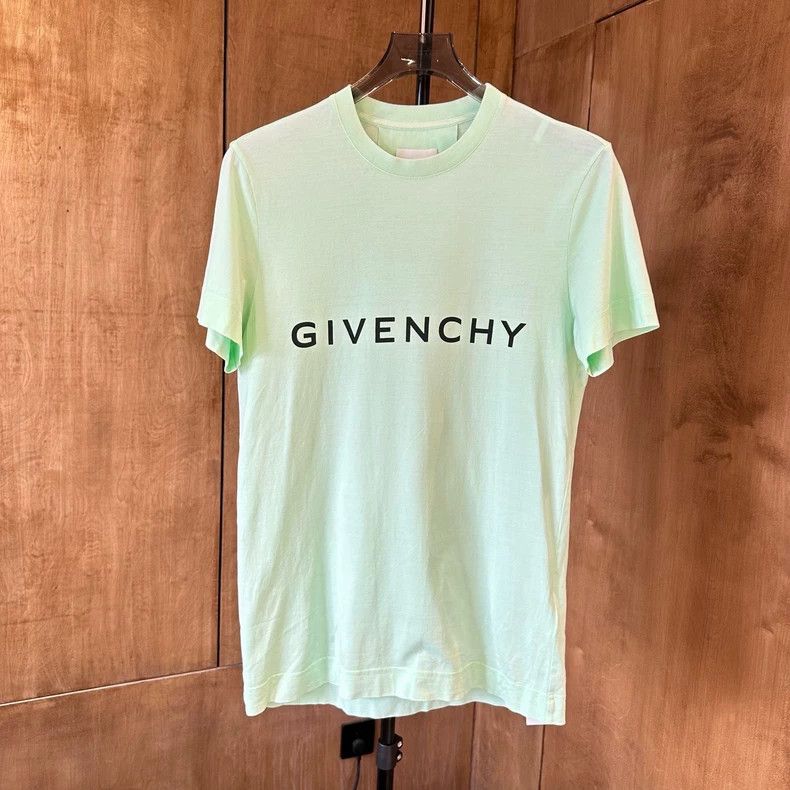 Givenchy Givenchy Classic Light Green Letter Logo Short Sleeve, XS Size US XS / EU 42 / 0 - 1 Thumbnail