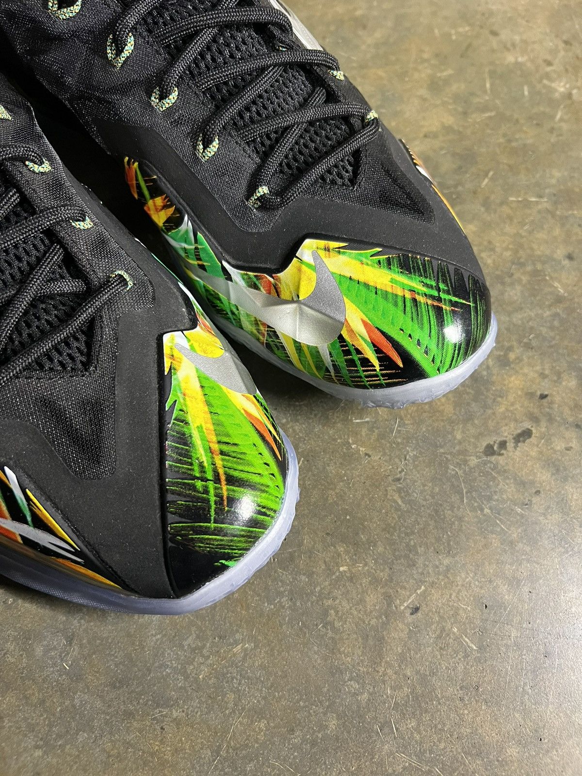 Nike 2014 Nike Lebron Everglades *No Box Size US 12 / EU 45 - 3 Thumbnail