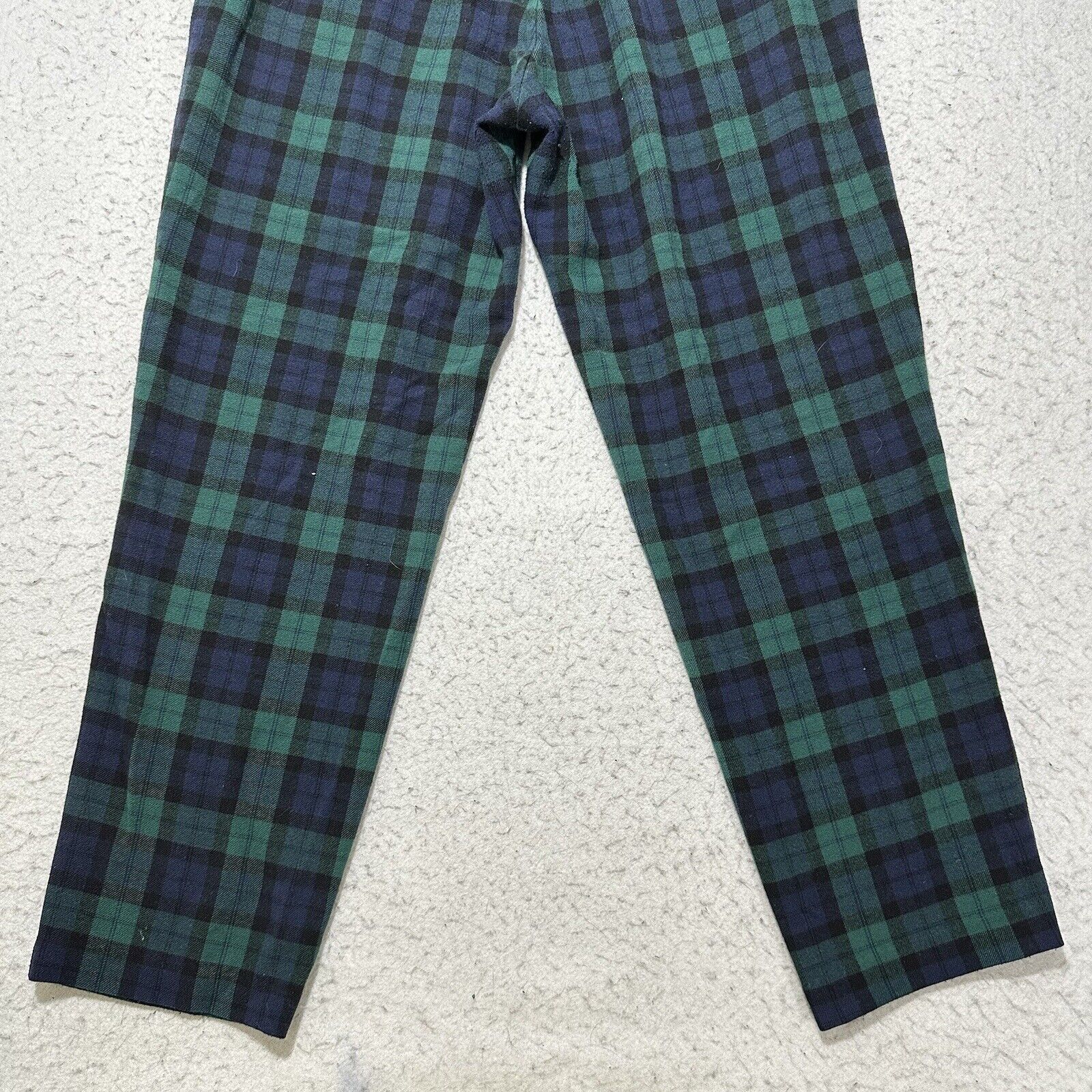 Old Navy Old Navy 6 Loungewear Sweatpants Blue Green Plaid Pants Size 28" / US 6 / IT 42 - 8 Thumbnail