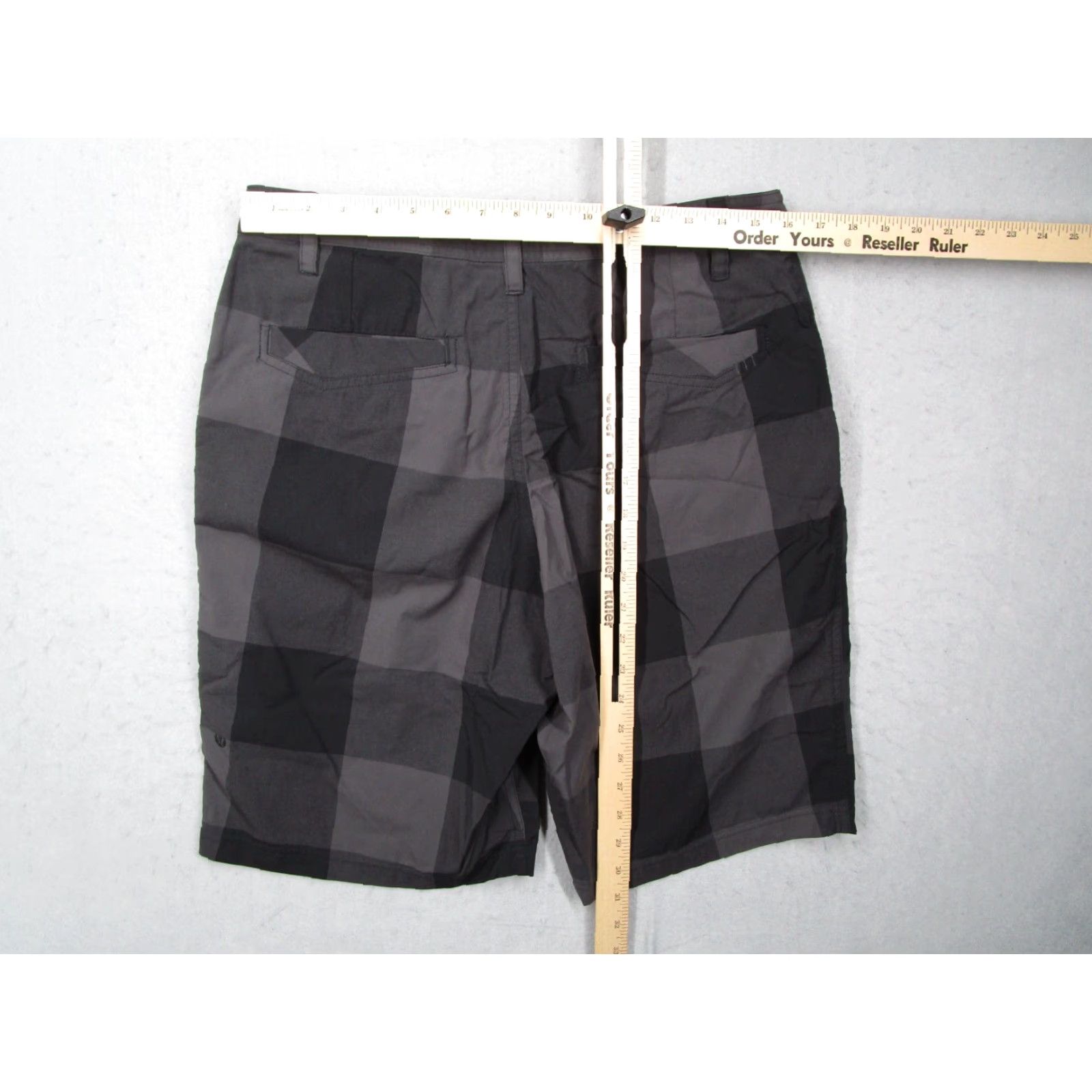 Lululemon Lululemon Shorts Mens 34 Gray Flat Front 10" Active Casual Walk Stretch Golf Size US 34 / EU 50 - 6 Thumbnail