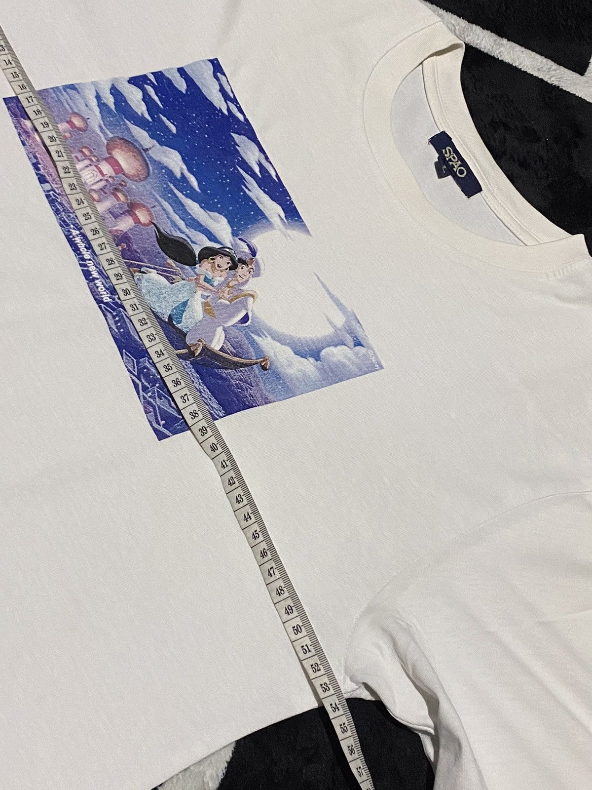 Disney × Japanese Brand Crazy aladdin disney a whole new world graphic tee Size US S / EU 44-46 / 1 - 7 Thumbnail