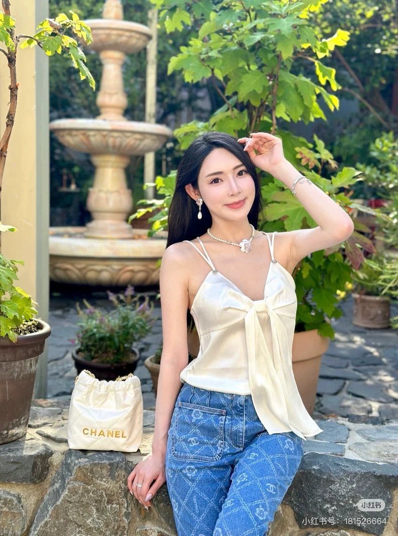 Chanel Chanel 23s white clothes suspenders Size S / US 4 / IT 40 - 5 Thumbnail