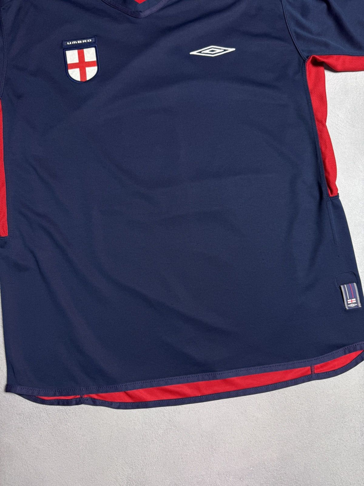 Umbro England 2002 2004 Away Shirt Soccer Jersey Reversible Umbro Size US XL / EU 56 / 4 - 19 Thumbnail