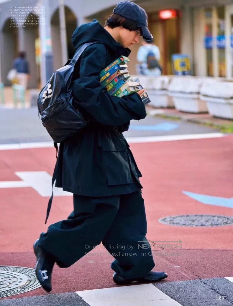 Balenciaga Balenciaga Solid Color Mid-Length Hooded Long Sleeve Parka Size US S / EU 44-46 / 1 - 6 Thumbnail