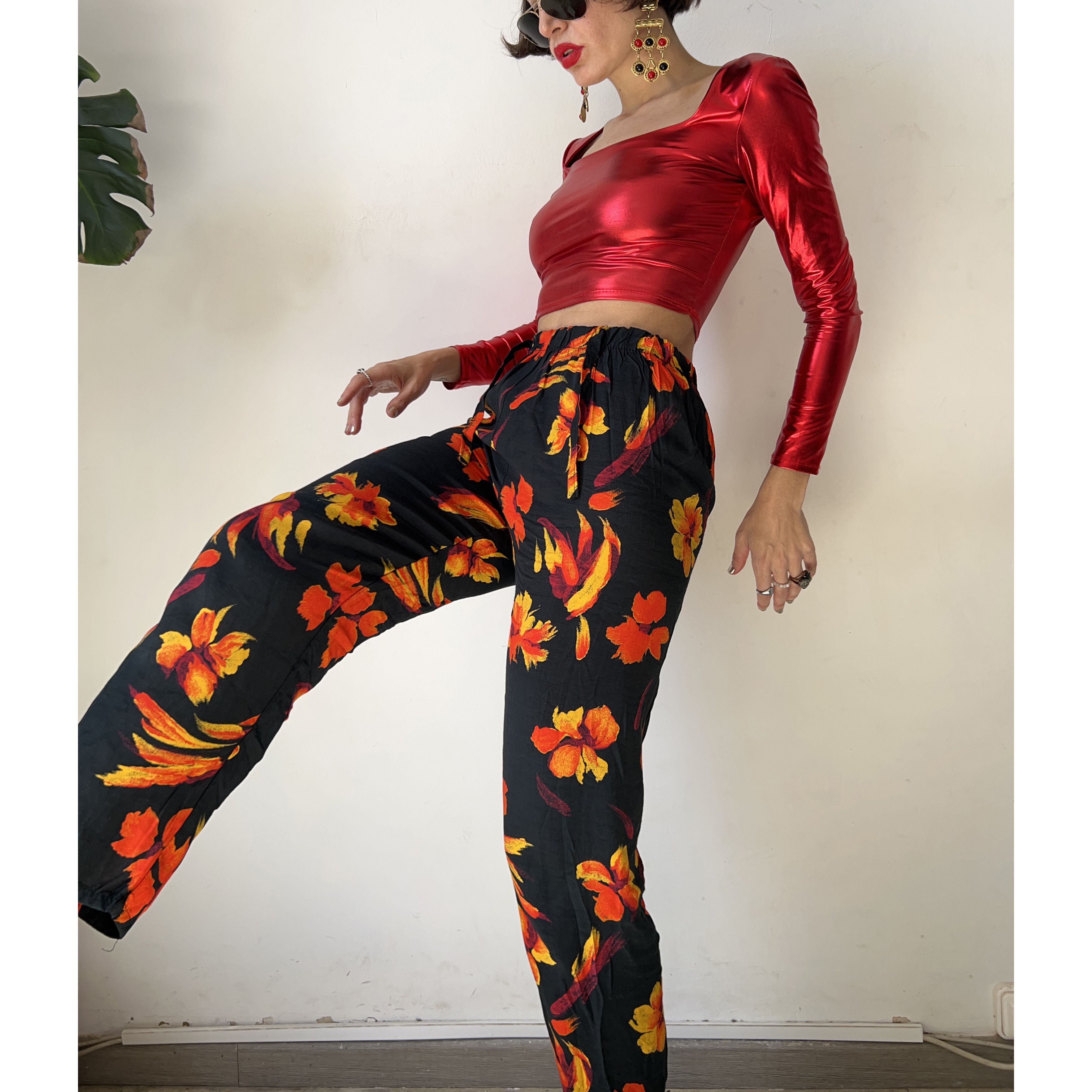 Vintage Vintage 90s High Waisted Floral Viscose Trousers Size 27" / US 4 / IT 40 - 1 Thumbnail
