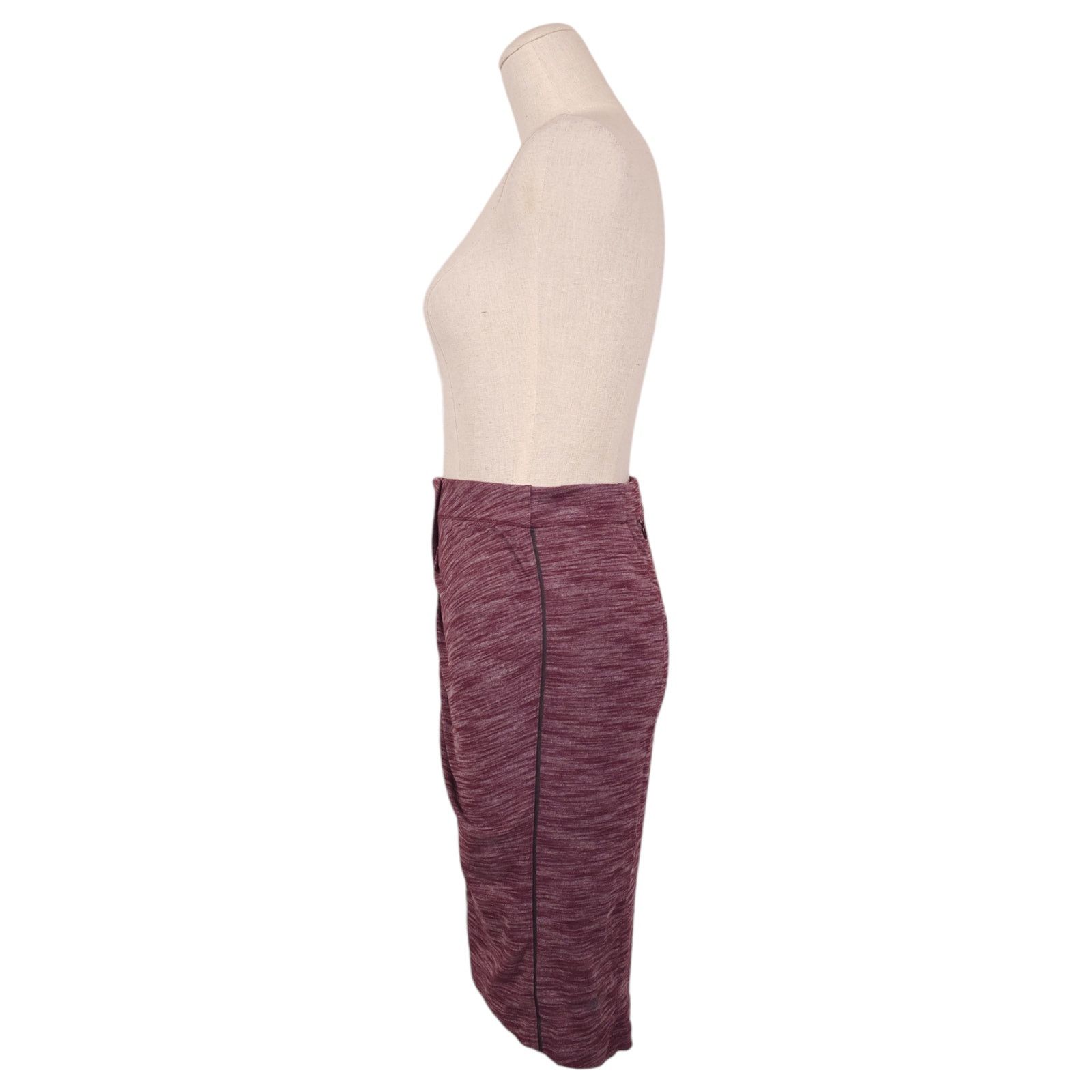 Lululemon Lululemon &go Where-To Skirt Heathered Bordeaux Drama Sz 4 Size 27" / US 4 / IT 40 - 5 Thumbnail