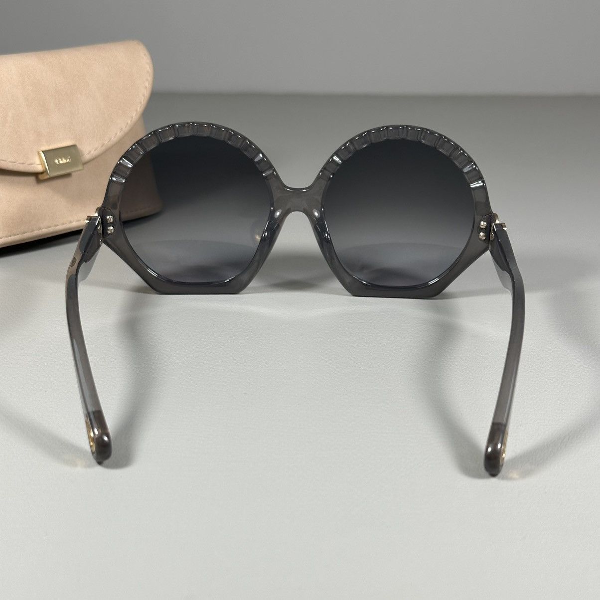 Chloe Chloe CE747SA 036 Round-Oval Dark Grey Sunglasses Size ONE SIZE - 6 Thumbnail