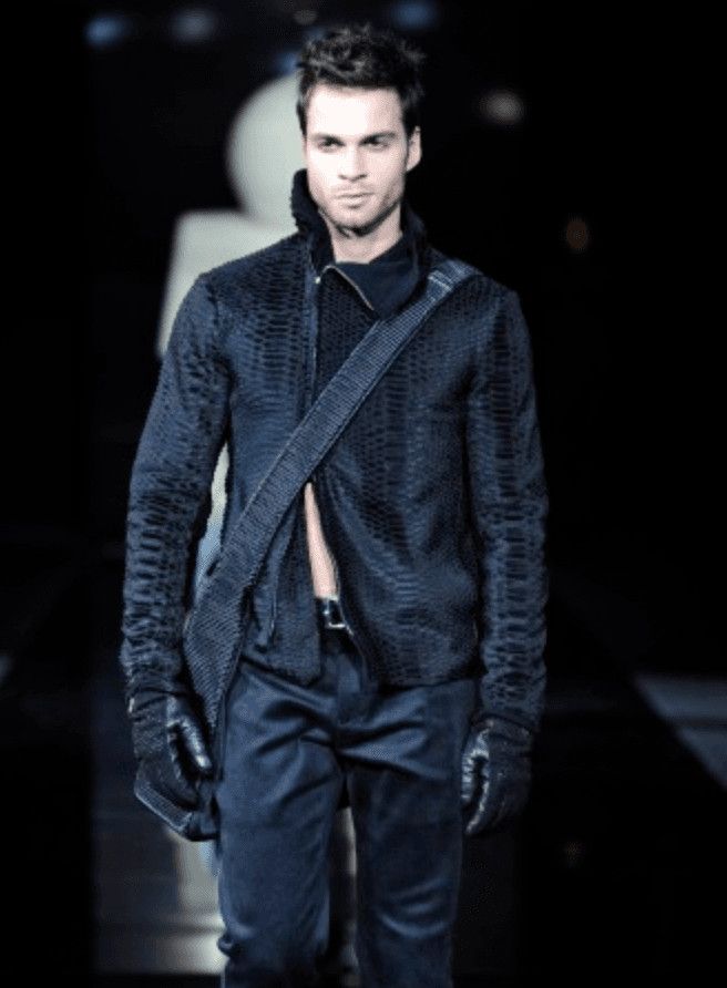 Emporio Armani AW2010 Emporio Armani Asymmetrical Black Crocodile Embossed Leather Jacket Size US M / EU 48-50 / 2 - 2 Thumbnail