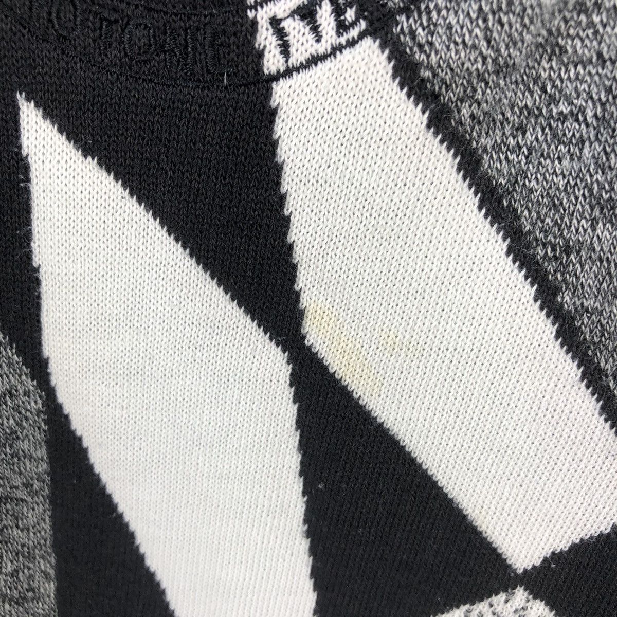 Japanese Brand Vintage 2000s Magic Son Black Monotone Sweater Size US L / EU 52-54 / 3 - 9 Thumbnail