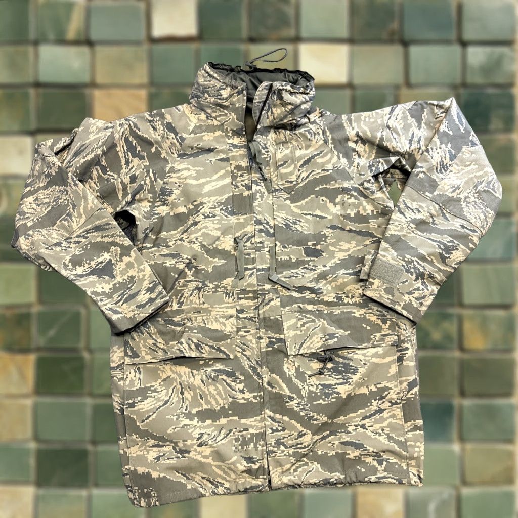 Vintage VINTAGE USAF Parka All Purpose Environmental Camouflage Jacket Men S Long APECS Tiger Size US S / EU 44-46 / 1 - 1 Thumbnail
