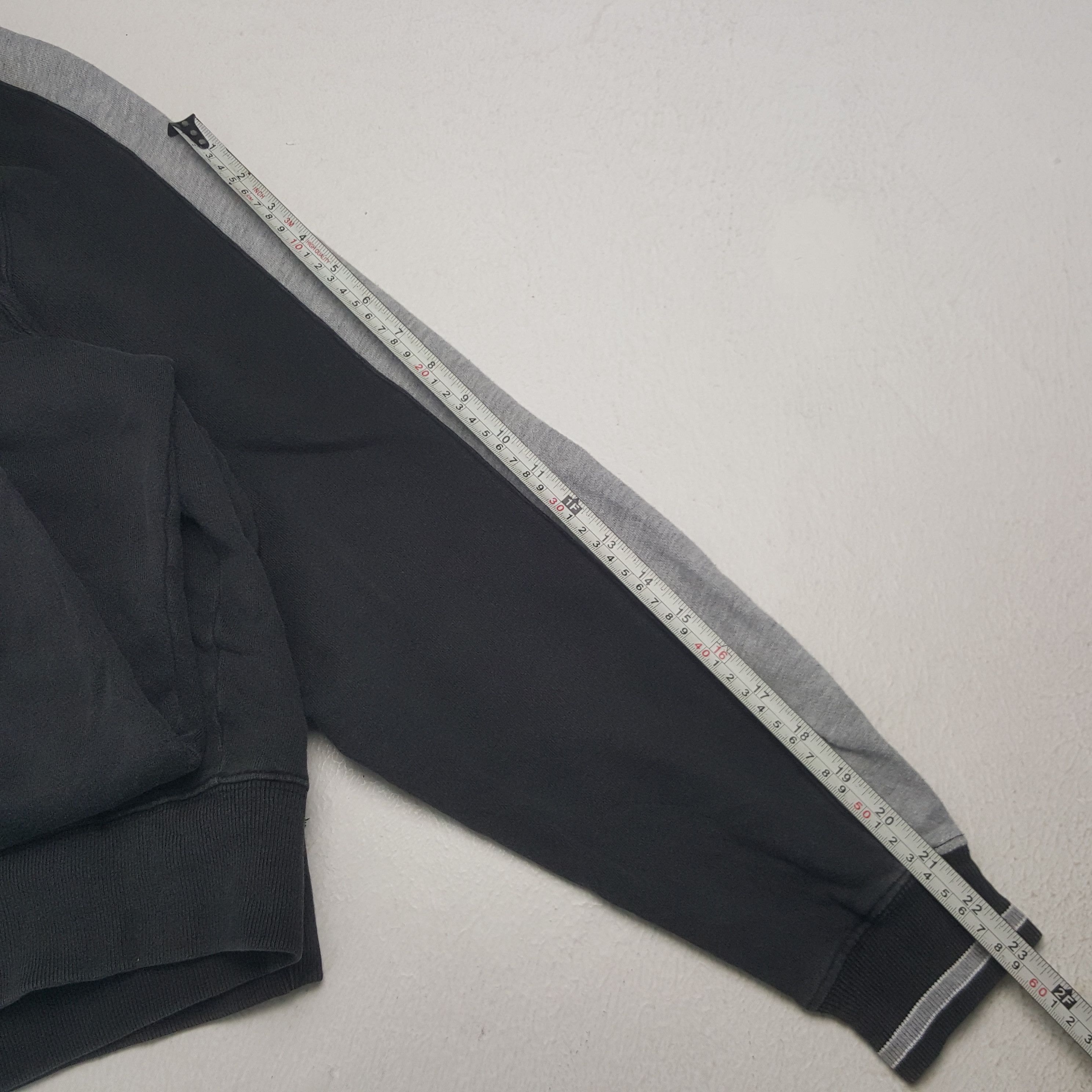 Nike × Vintage Vintage Nike Small Swoosh Outdoor Hoodies C288N25 Size US M / EU 48-50 / 2 - 7 Thumbnail