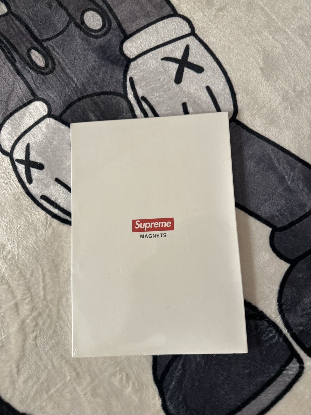 Supreme Supreme magnets Size ONE SIZE - 1 Preview